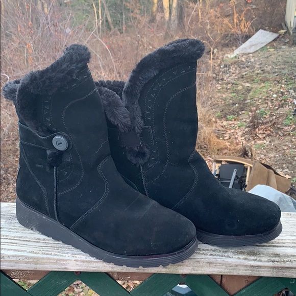 sketchers fur lined boots